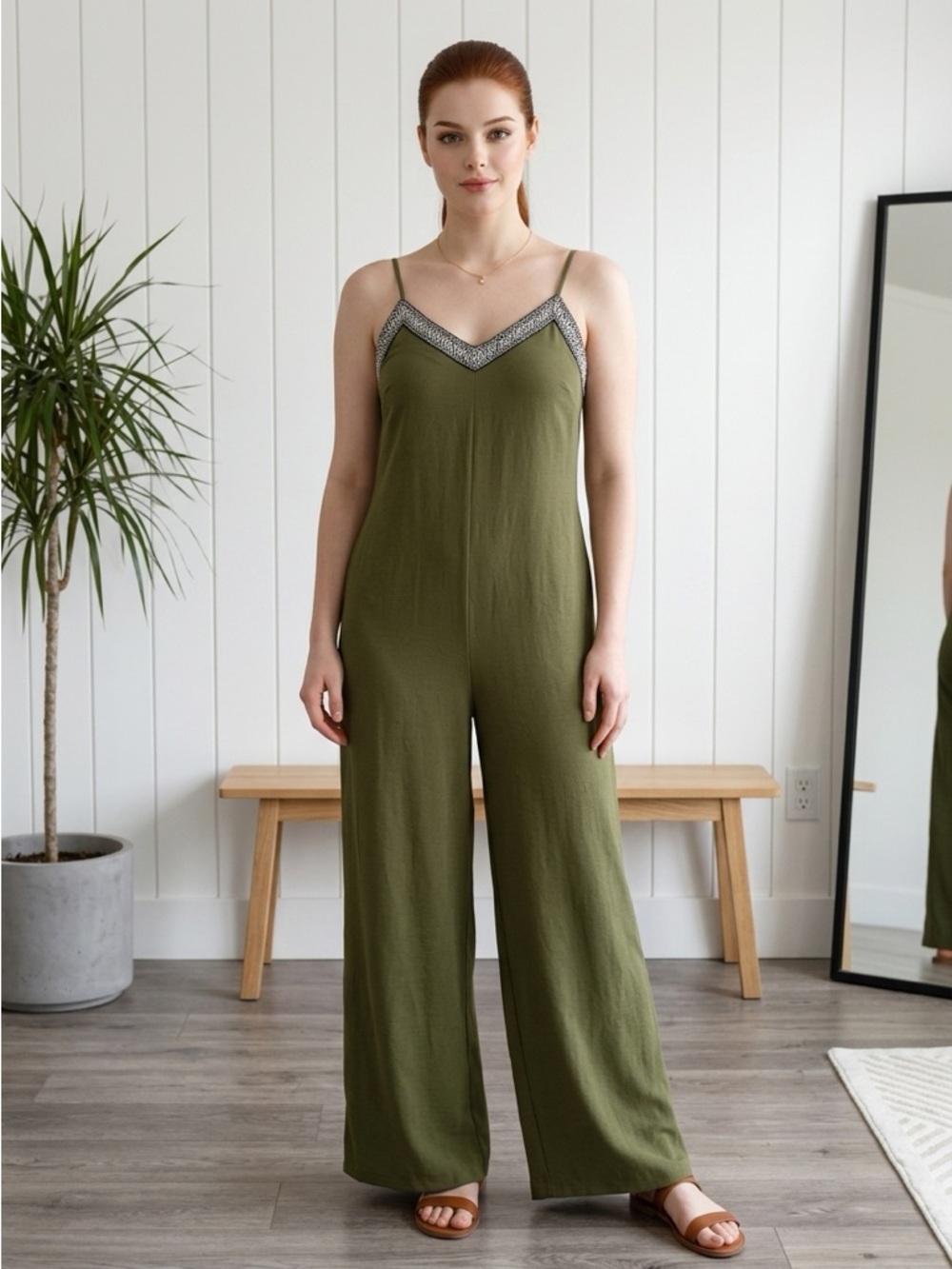 Women’s Green Jumpsuit with Black and White Neck Detail SZ XL